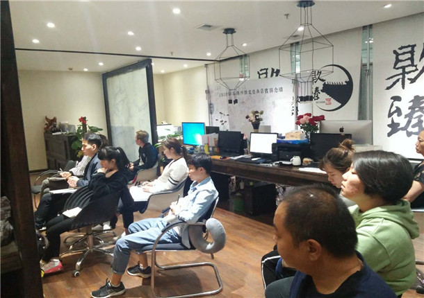 �y���k�����b���O(sh��)Ӌ(j��)|�N���b�,��ץ�|(zh��)���ٰl(f��)չ����푿ڱ���һվ!