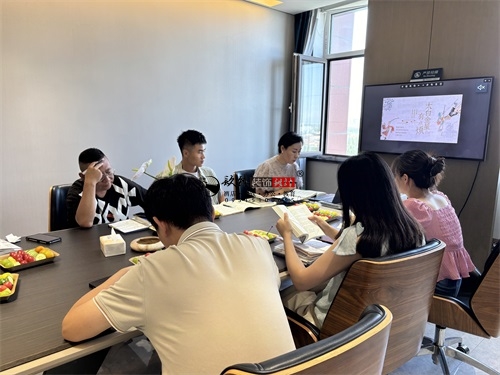 �y�����b��˾|�y�����b��˾�I(l��ng)��(d��o)�x�������(hu��)