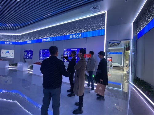 �y���Ƽ�չ�d�O(sh��)Ӌ�b���Ŀ|�N���b�